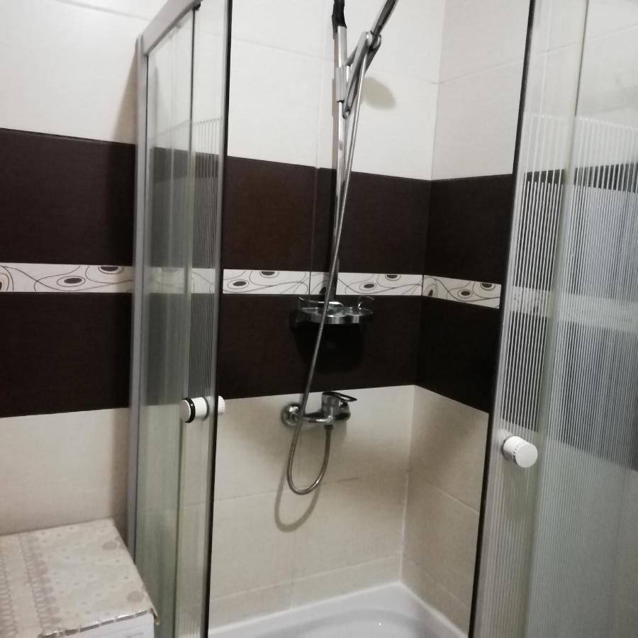 2К. Центр Возле Гуливера.Бассейная 10 Apartman Kijev Kültér fotó