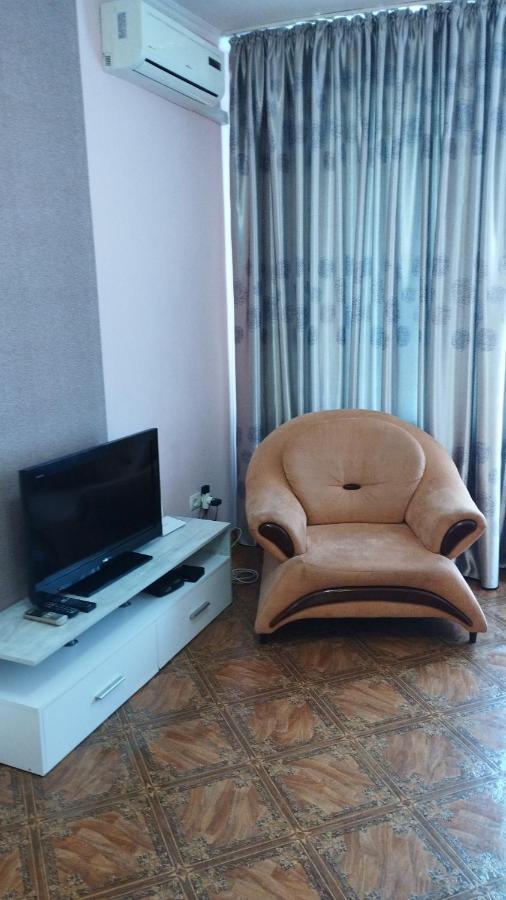 2К. Центр Возле Гуливера.Бассейная 10 Apartman Kijev Kültér fotó